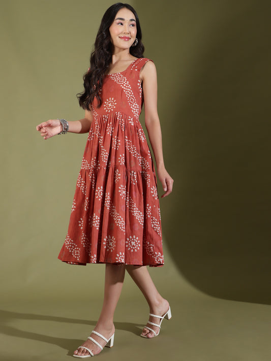 Pleated Sleeved Cotton Batik Dress