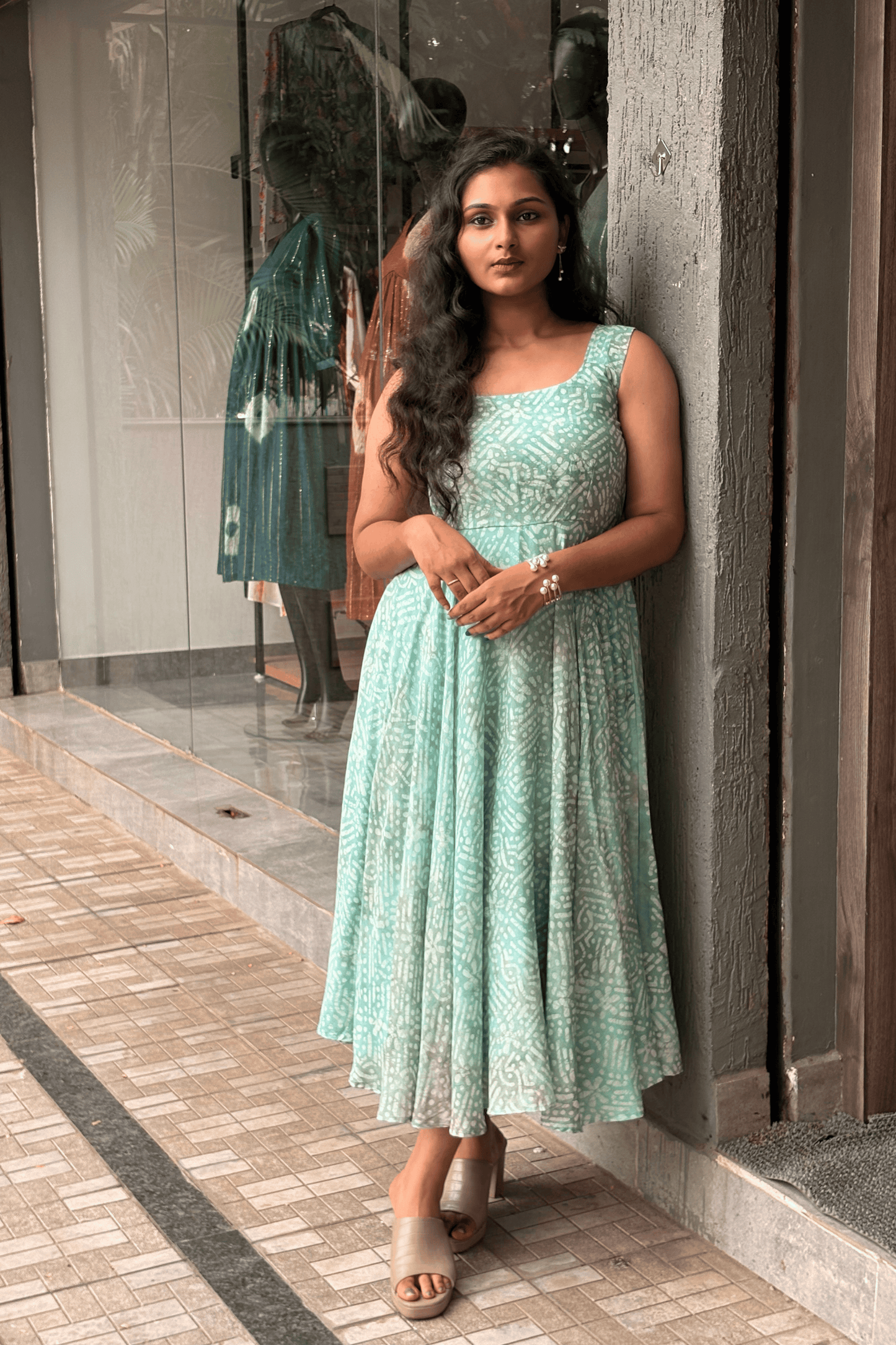 Green Shibori Dress – Back Bow, Circle Cut Skirt & Pleated Sleeve Detail